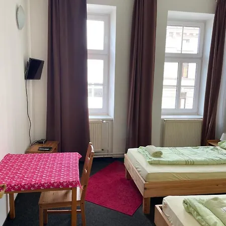 Macelis Guest house